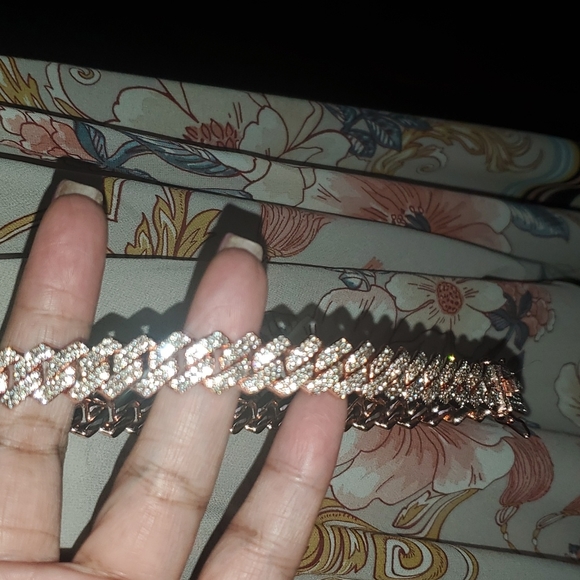 18" Rose Gold Cuban link - Picture 3 of 5
